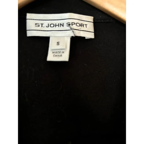 Vintage St. John Sport Black Blazer Jacket Women's Size Small Gold Button - Picture 3 of 6